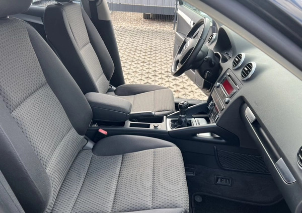 Audi A3 cena 29700 przebieg: 237000, rok produkcji 2011 z Ostrołęka małe 172